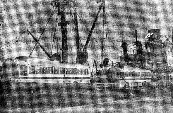 Desembarco de primeros trolebuses en el puerto